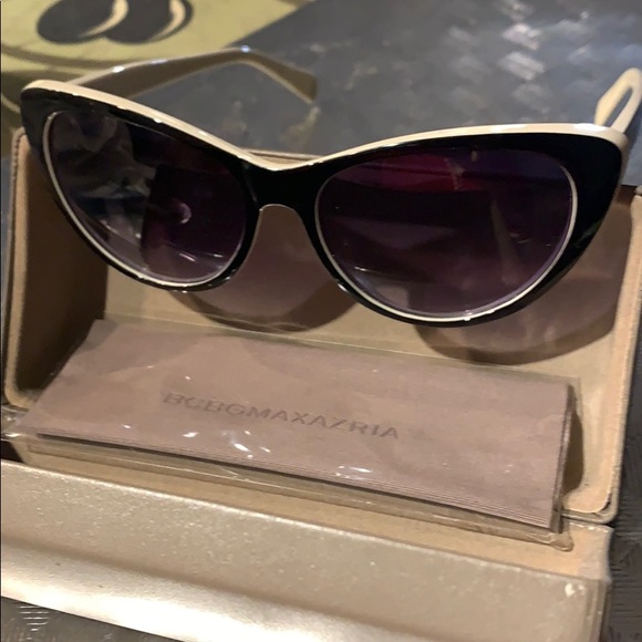 BCBGMAXAZRIA Sunglasses - Picture 4 of 4